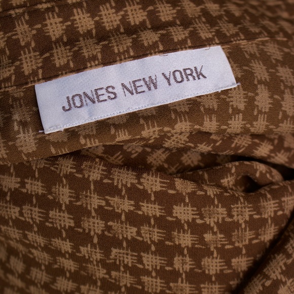 Vintage Jones New York 100% Silk Abstract Print Brown Button Down Blouse - Picture 14 of 14